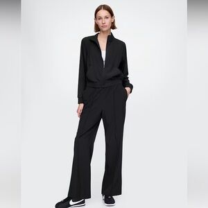 Gap Tech High Rise Split-Hem Pants